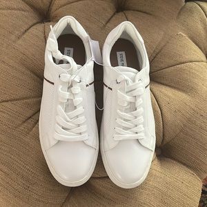 Steve Madden men’s size 11 sneakers BRAND NEW with tags and box